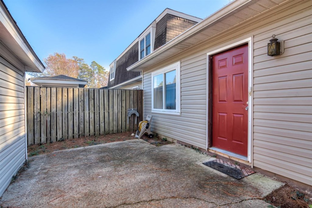 301 Vancouver Road North Augusta, SC 29841 - Photo 2 of 14