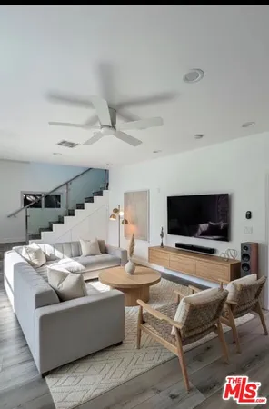 $4,000 | 2041 Linnington Avenue, Los Angeles, CA 90025