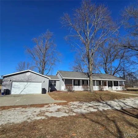 $265,000 | 301 March Road, Walnut Hill, IL 62893