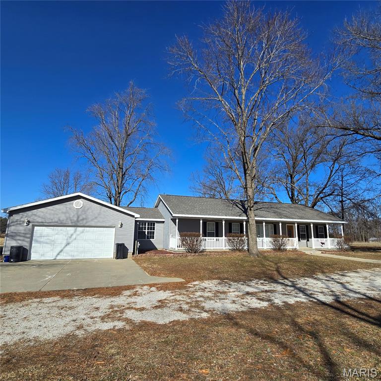 301 March Road Walnut Hill, IL 62893 - Photo 1 of 46