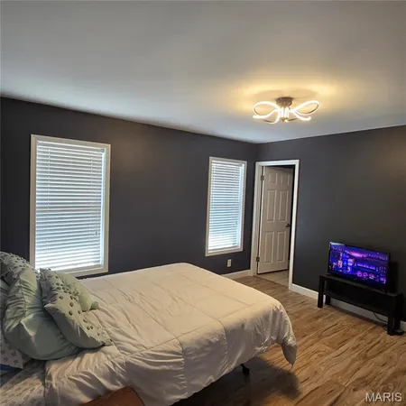 $265,000 | 301 March Road, Walnut Hill, IL 62893