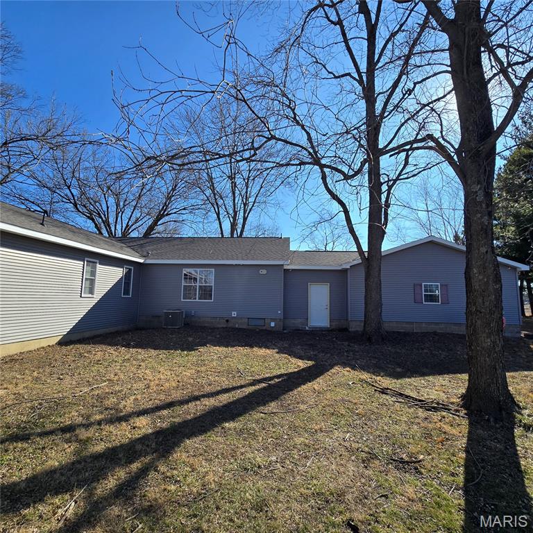 301 March Road Walnut Hill, IL 62893 - Photo 6 of 46