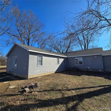 $265,000 | 301 March Road, Walnut Hill, IL 62893