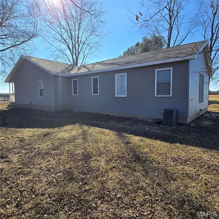 $265,000 | 301 March Road, Walnut Hill, IL 62893