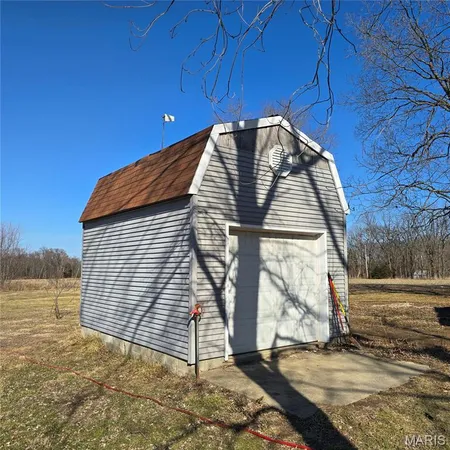 $265,000 | 301 March Road, Walnut Hill, IL 62893
