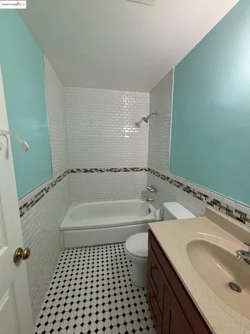 $3,225,000 | 3020 35th Avenue, Oakland, CA 94619