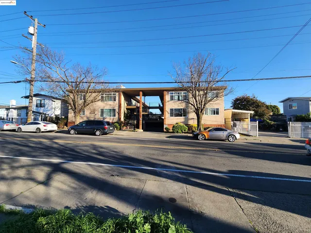 $3,225,000 | 3020 35th Avenue, Oakland, CA 94619