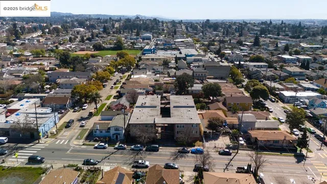 $3,225,000 | 3020 35th Avenue, Oakland, CA 94619