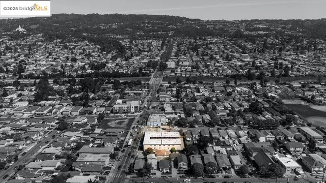 $3,225,000 | 3020 35th Avenue, Oakland, CA 94619