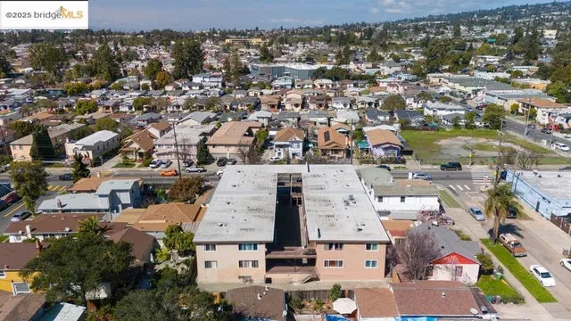 $3,225,000 | 3020 35th Avenue, Oakland, CA 94619