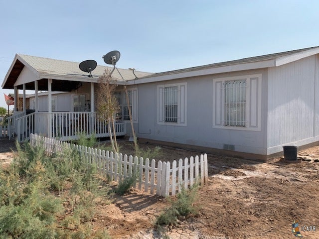 2406 Dickerman Road Brawley, CA 92227 - Photo 2 of 10 Gallery Image 2