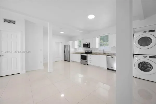 $2,700 | 9312 Northwest 3rd Avenue, Unit B, Miami, FL 33150