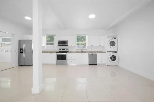 $2,700 | 9312 Northwest 3rd Avenue, Unit B, Miami, FL 33150