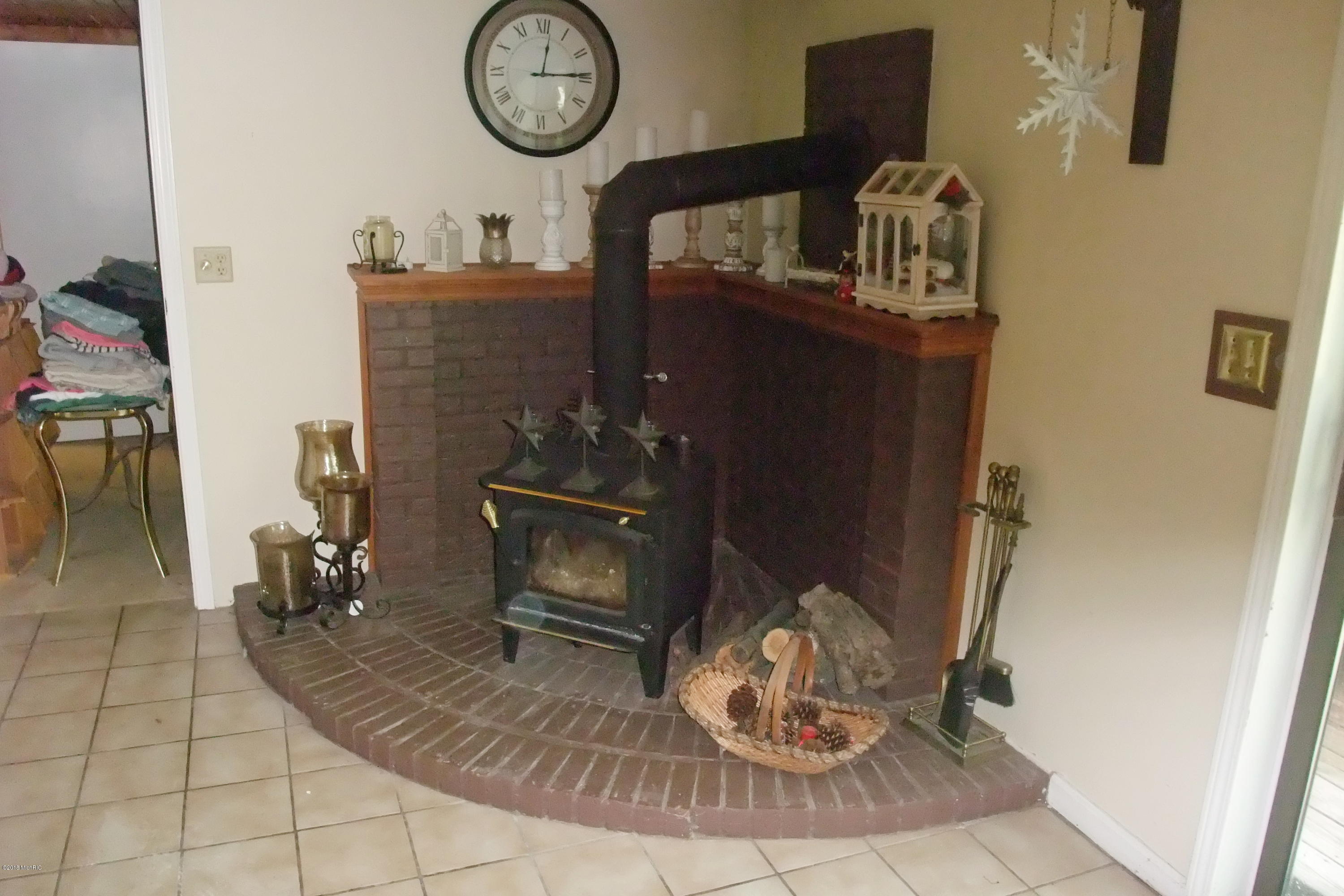 5349 Martin Road Muskegon, MI 49441 - Photo 14 of 22 DSCF0017