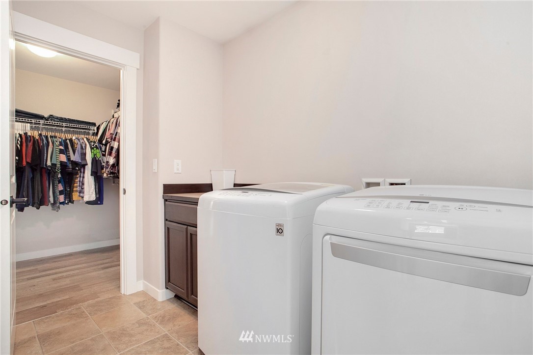 5255 Northeast 7th Place Renton, WA 98059 - Photo 22 of 32