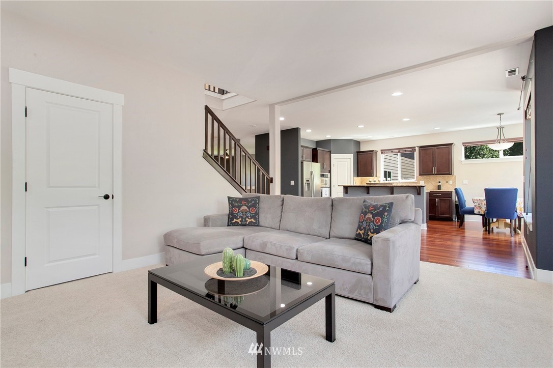 5255 Northeast 7th Place Renton, WA 98059 - Photo 9 of 32
