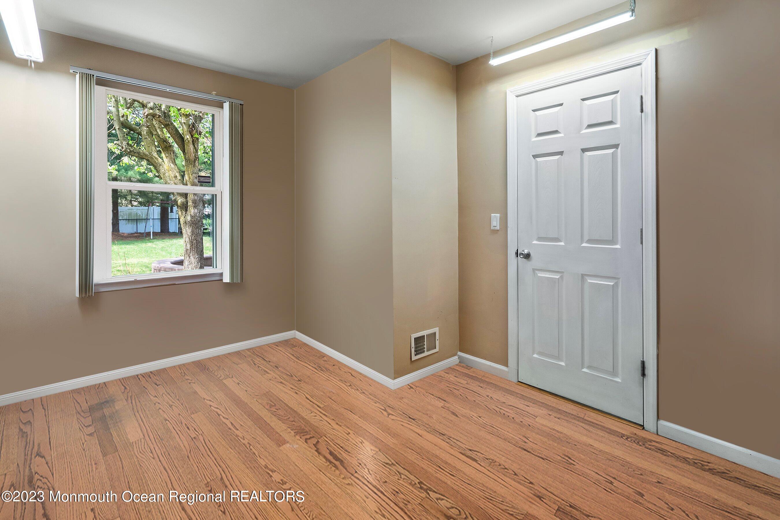 69 Bunker Hill Road Freehold, NJ 07728 - Photo 20 of 39 24-Mudroom EMPTY