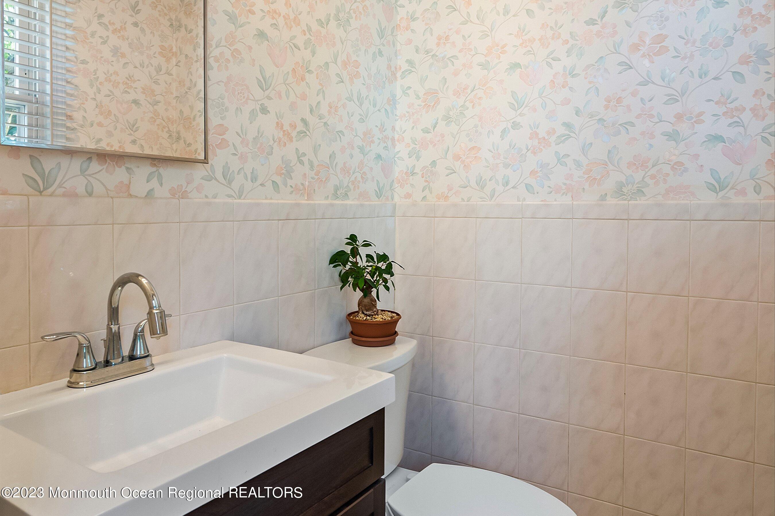 69 Bunker Hill Road Freehold, NJ 07728 - Photo 21 of 39 25-Powder 1