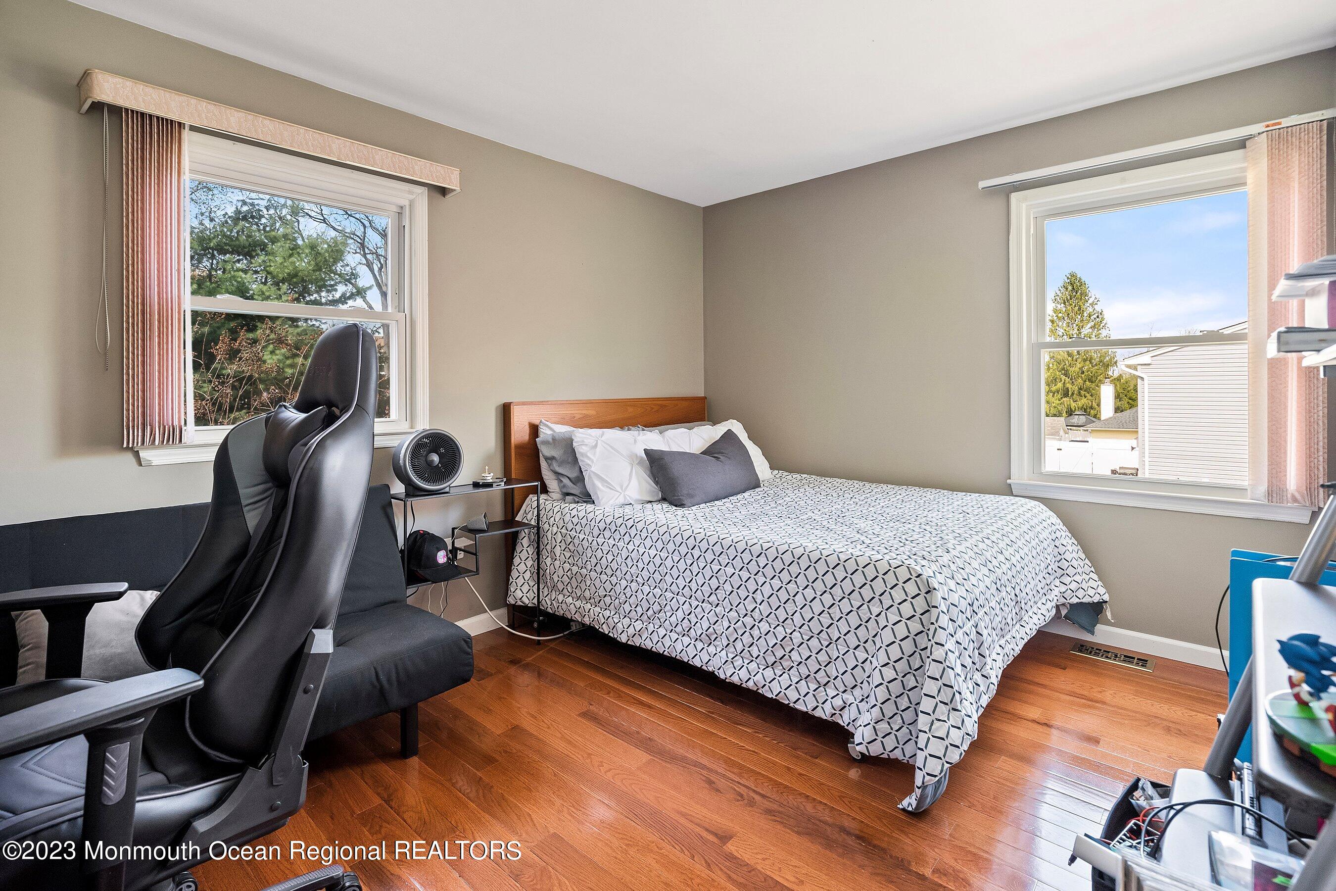 69 Bunker Hill Road Freehold, NJ 07728 - Photo 31 of 39 39-Bed 4