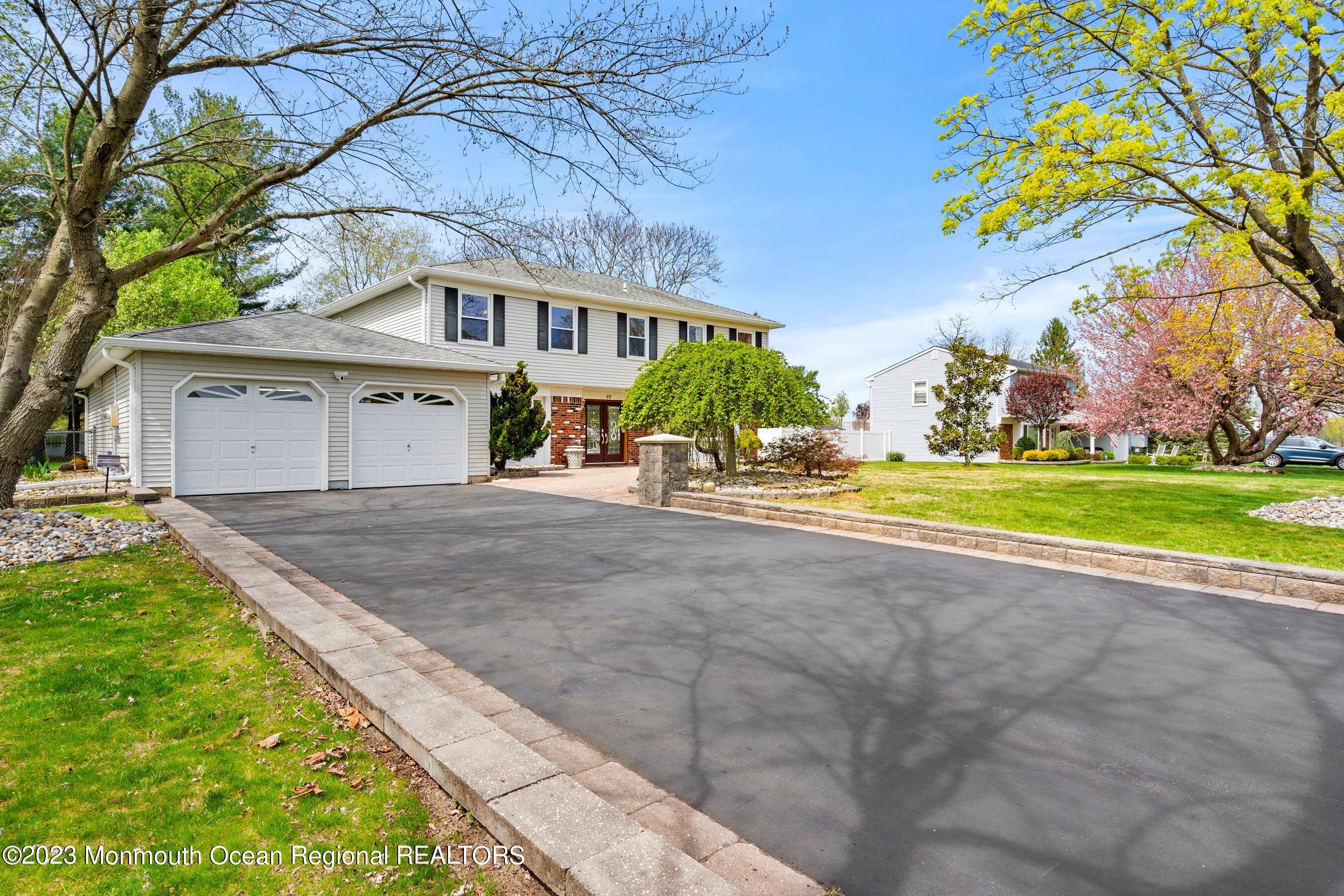 69 Bunker Hill Road Freehold, NJ 07728 - Photo 6 of 39 10-Front Left