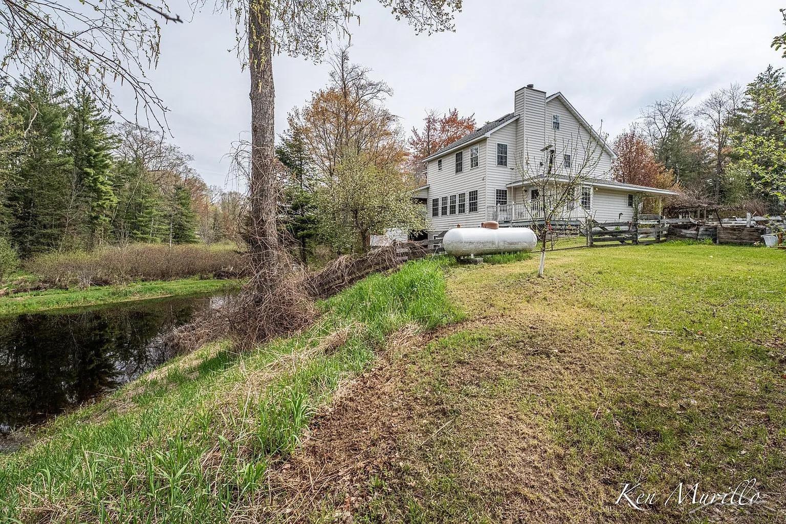 1519 Roscommon Road Roscommon, MI 48653 - Photo 48 of 56 50222216-6b260e5d-c82c-409d-bfc8-6331b5bcaf21.JPG