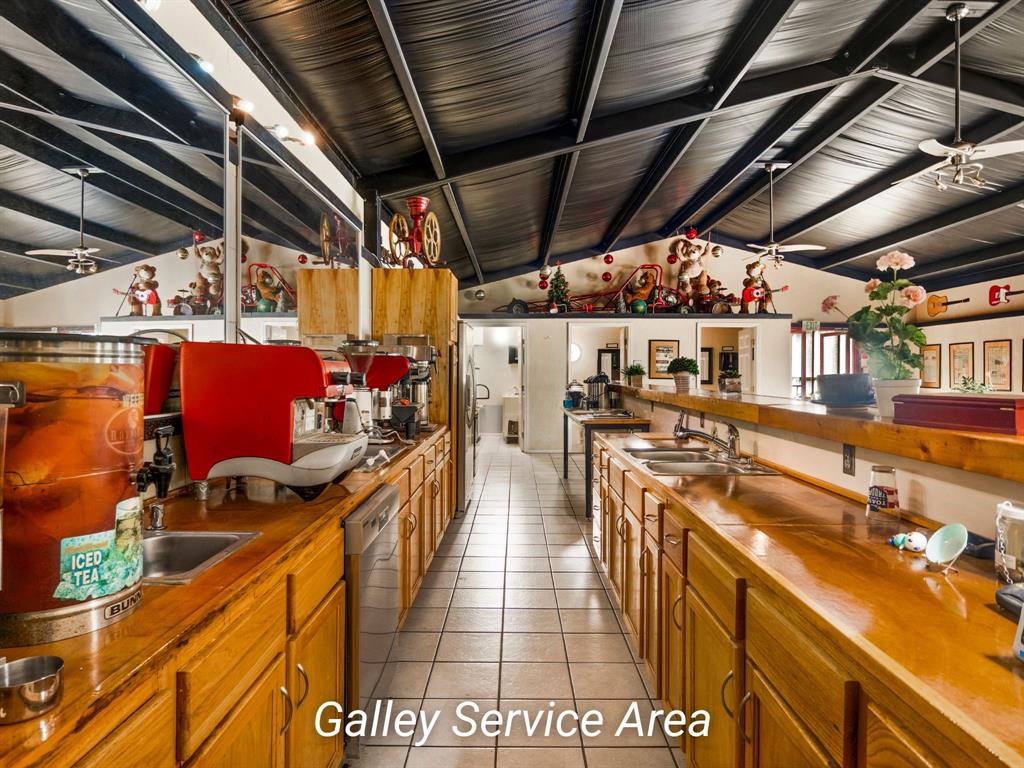 521 Front Street Hawkins, TX 75765 - Photo 10 of 31