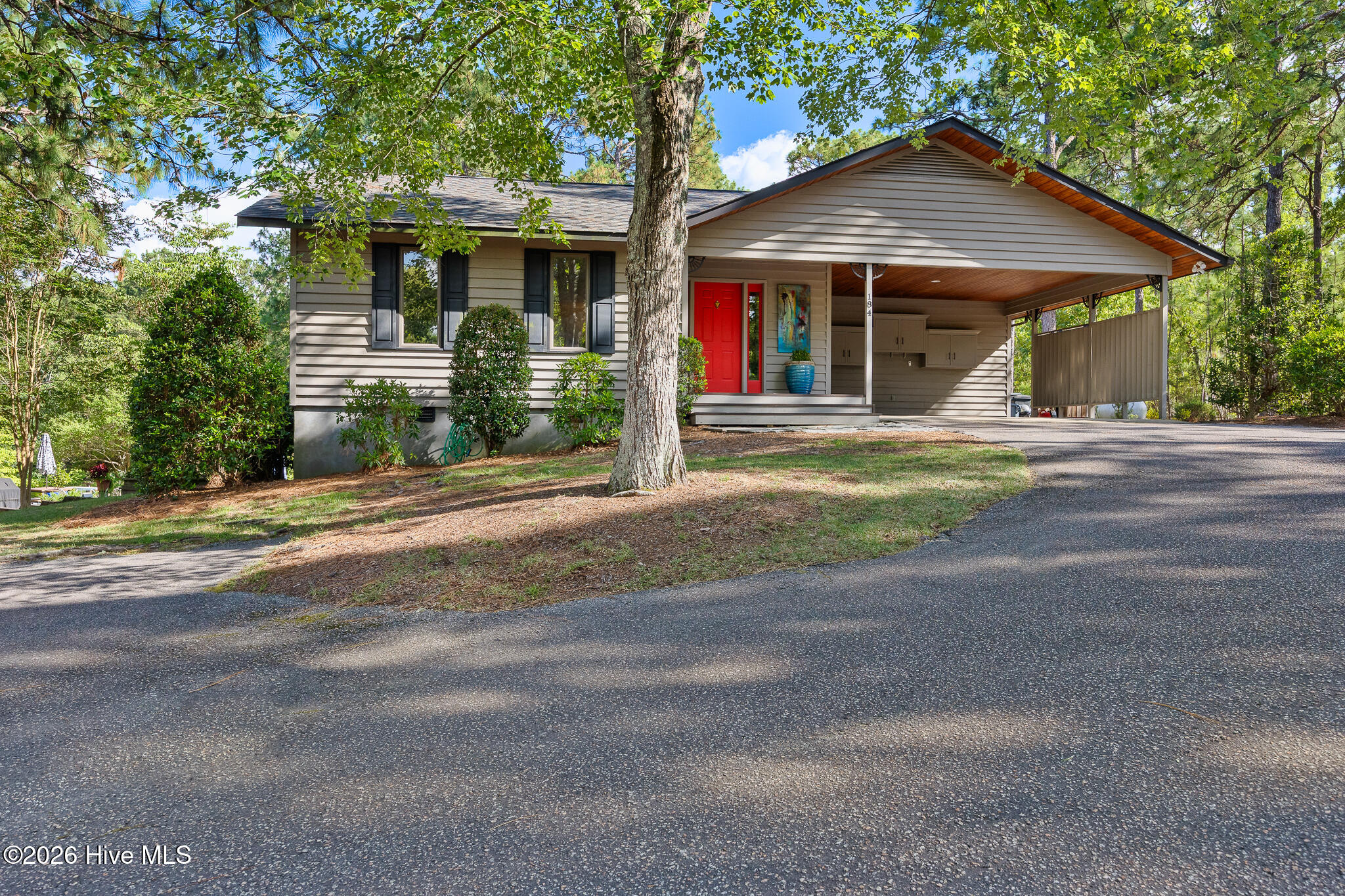 184 Weaver Road Aberdeen, NC 28315 - Photo 5 of 50