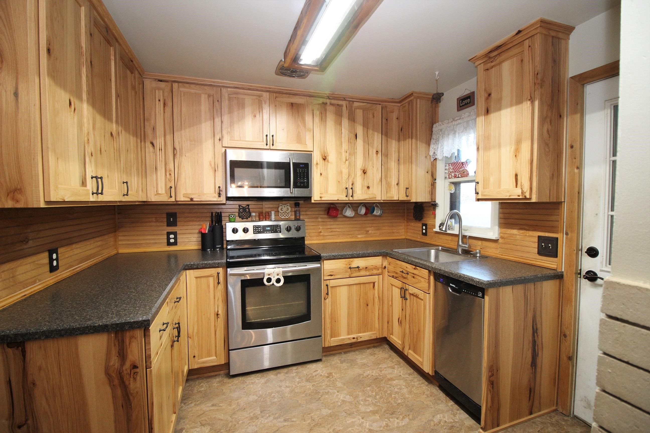 620 North Locust Road Spokane Valley, WA 99206 - Photo 7 of 24 Gallery Image 7