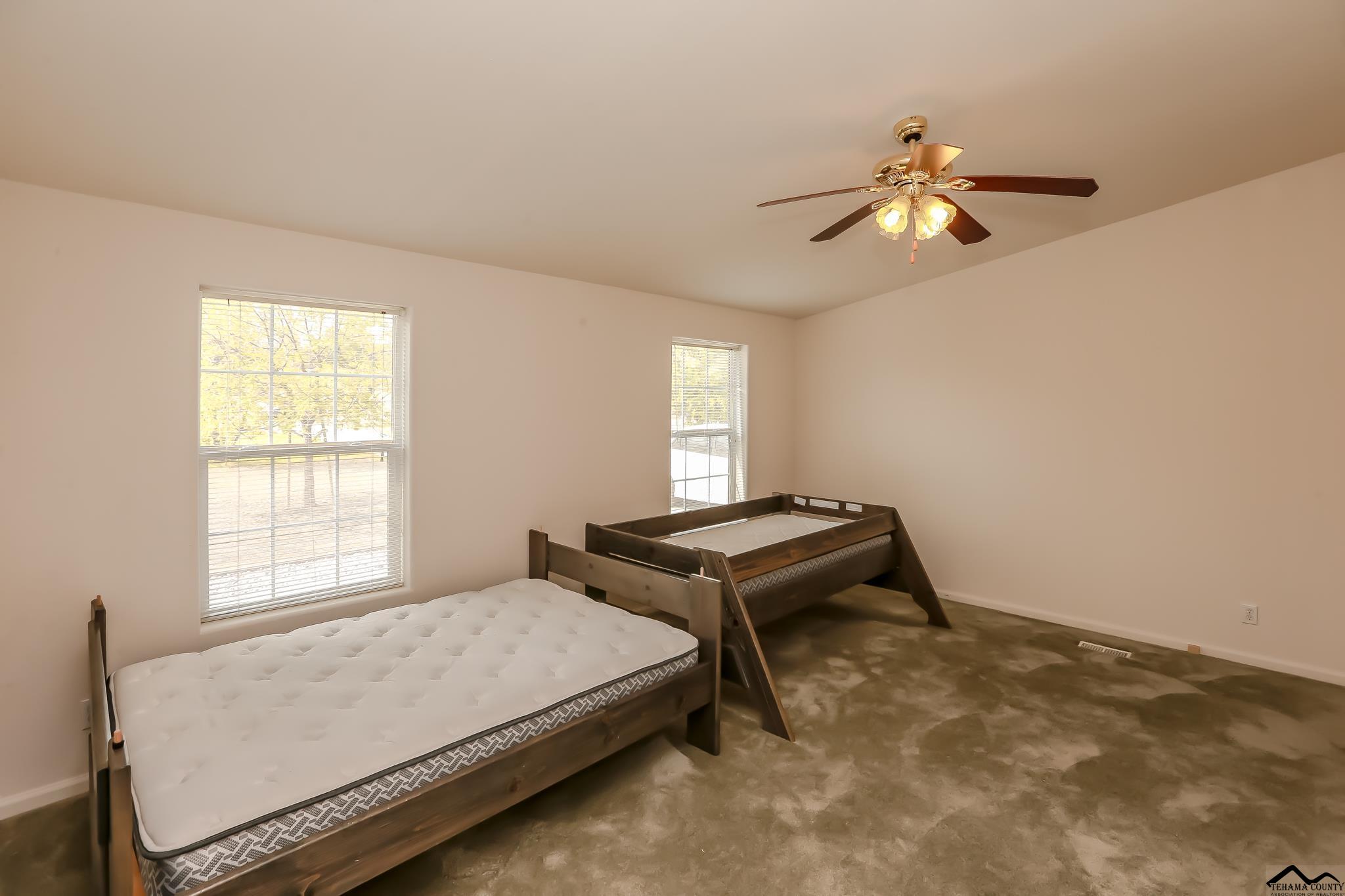 15624 North Siskiyou Loop Corning, CA 96021 - Photo 11 of 32