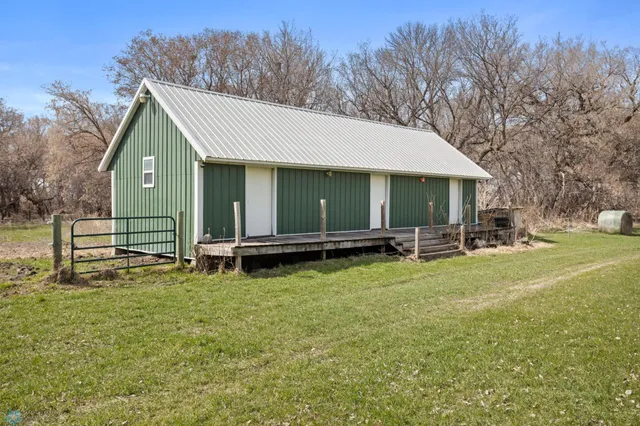 $525,000 | 1829 400th Street, Campbell, MN 56522