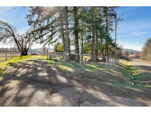 $1,750,000 | 22345 Highway 22 Sheridan Or 97378, Sheridan, OR 97378