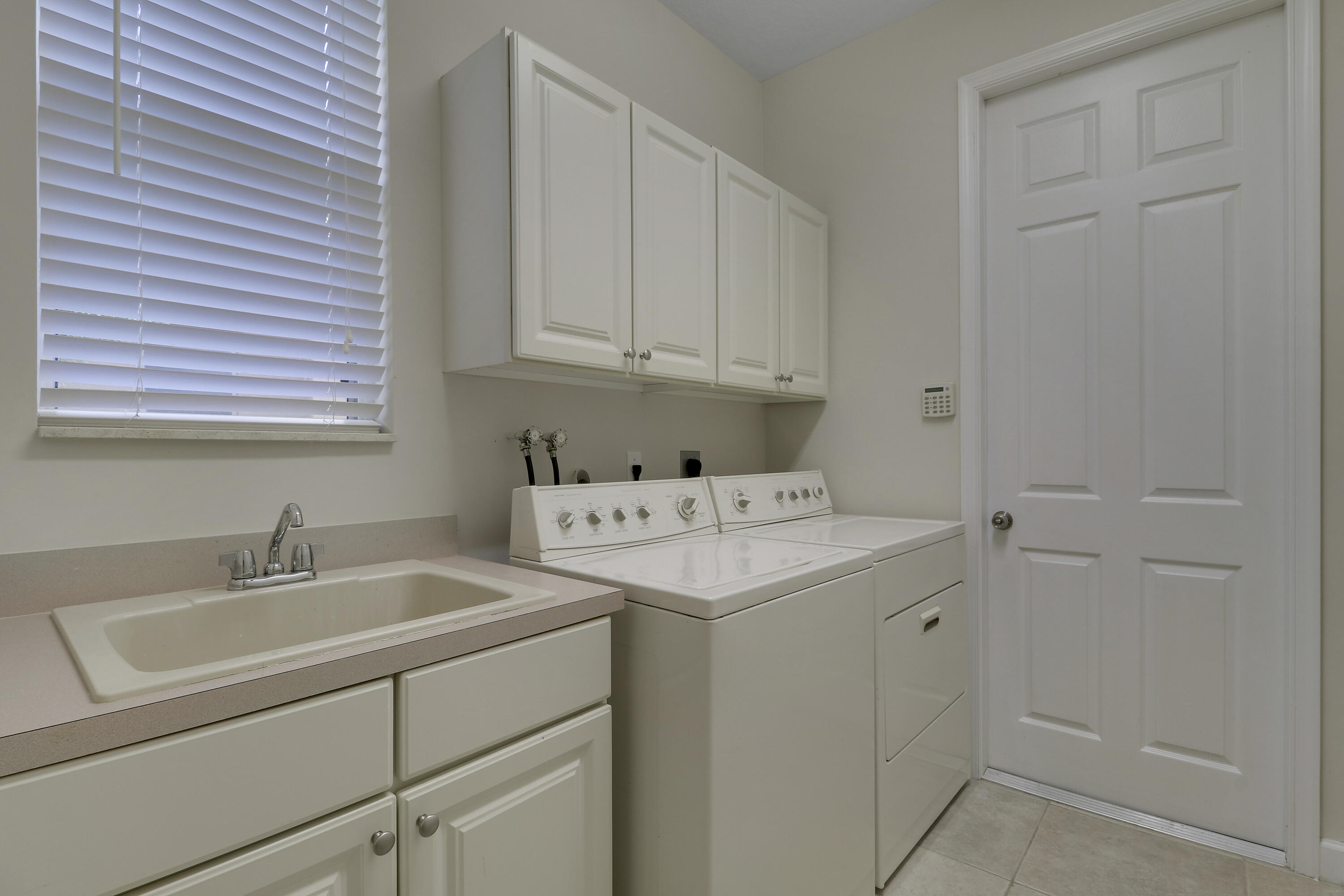 8605 Tompson Point Road Port St. Lucie, FL 34986 - Photo 55 of 90 Laundry Room