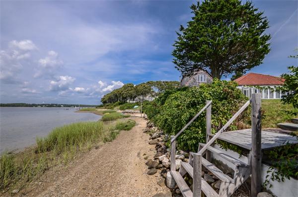 56 Rip Van Winkle Way Bourne, MA 02532 - Photo 10 of 30