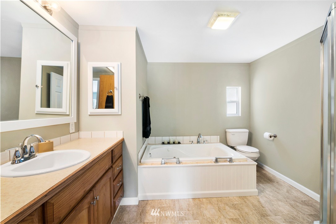 637 Southwest Lider Road Port Orchard, WA 98367 - Photo 15 of 17 Gallery Image 15