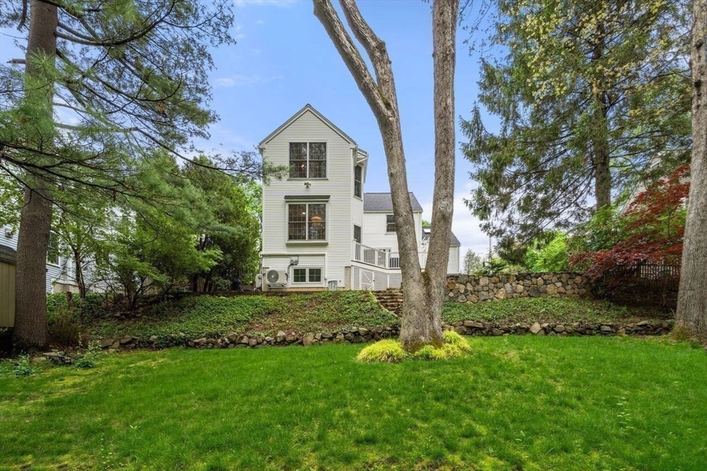 21 Madison Road Wellesley, MA 02481 - Photo 32 of 35