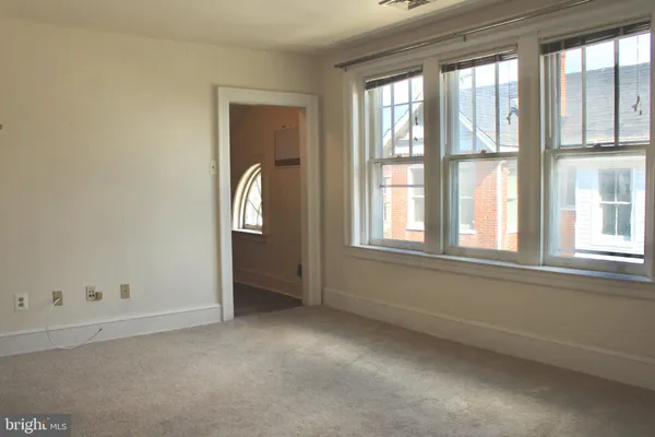 $1,200 | 29 North 3rd Street, Unit 1, Oxford, PA 19363