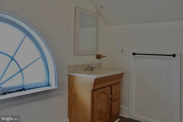 $1,200 | 29 North 3rd Street, Unit 1, Oxford, PA 19363