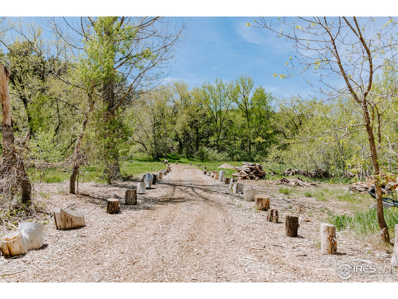 2847 Middle Fork Road Boulder, CO 80302 - Photo 2 of 22