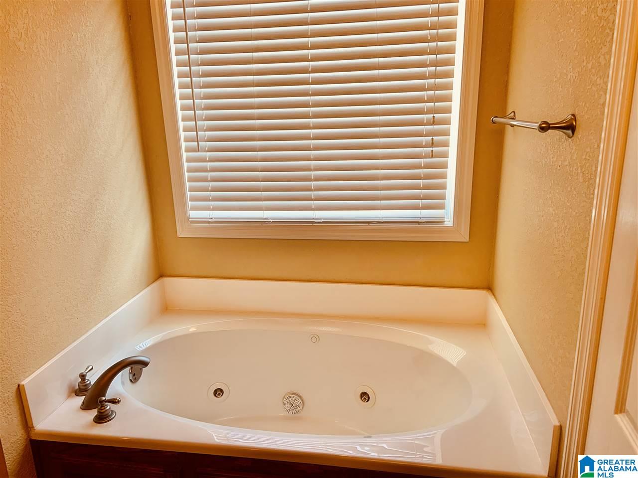 1461 Overlook Point Warrior, AL 35180 - Photo 20 of 49