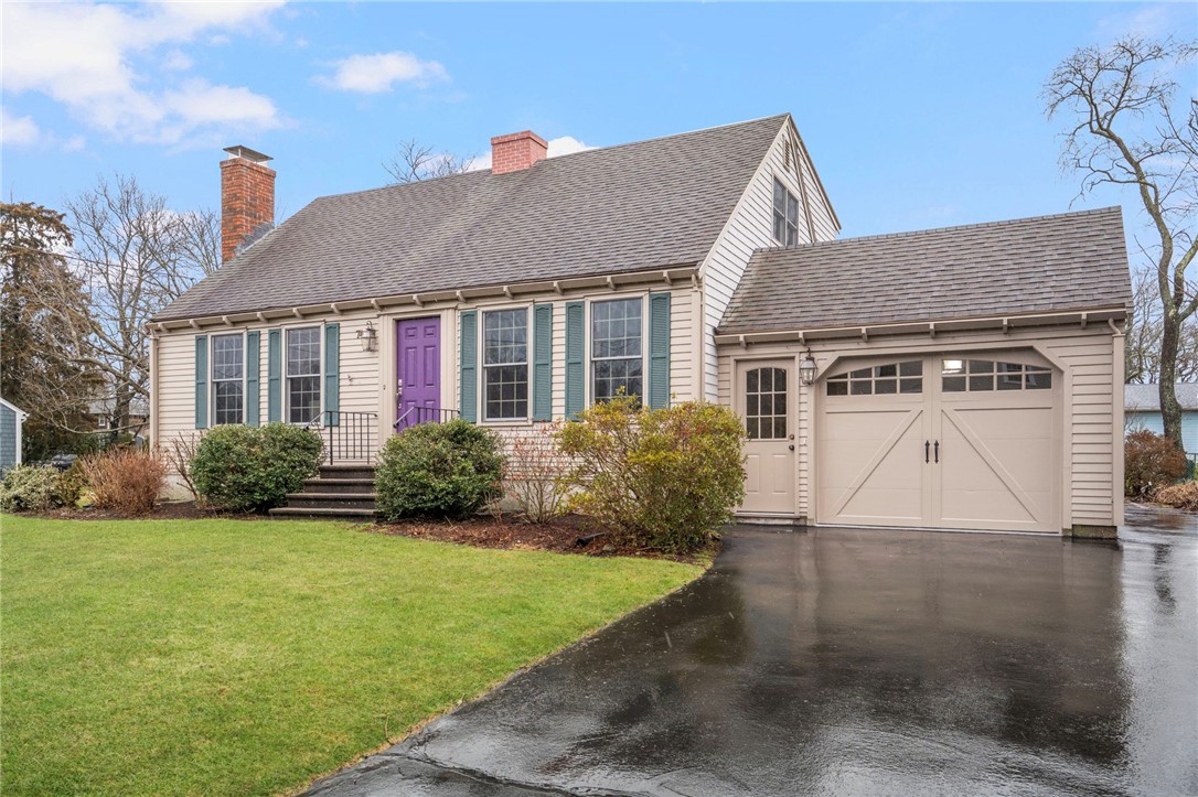 74 Maize Corn Road Portsmouth, RI 02871 - Photo 2 of 33