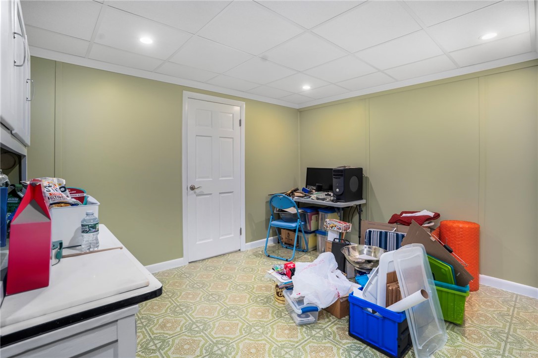 74 Maize Corn Road Portsmouth, RI 02871 - Photo 27 of 33