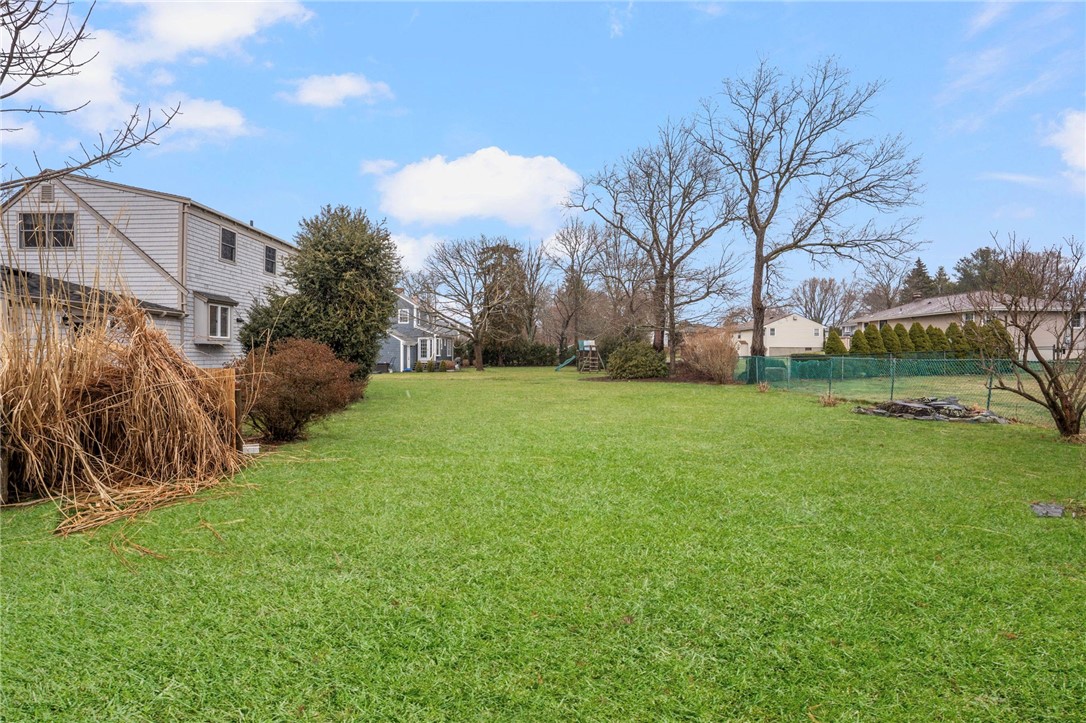 74 Maize Corn Road Portsmouth, RI 02871 - Photo 30 of 33