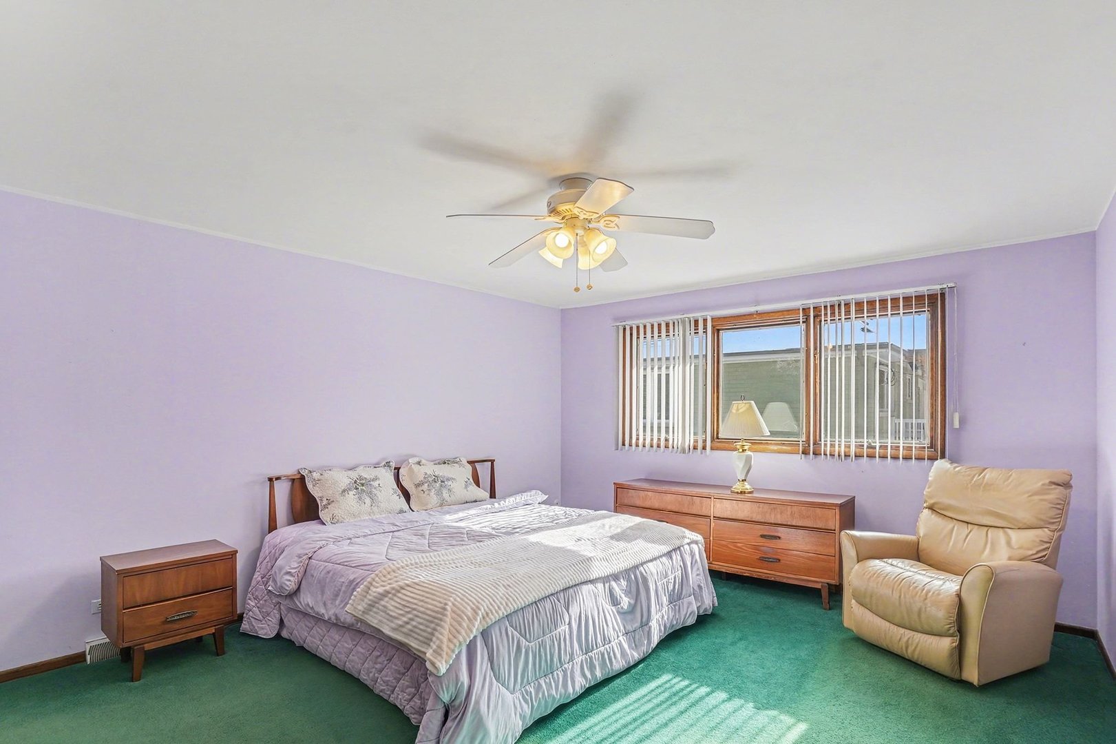 14550 Raneys Lane Orland Park, IL 60462 - Photo 15 of 27 a bedroom with a bed and a couch