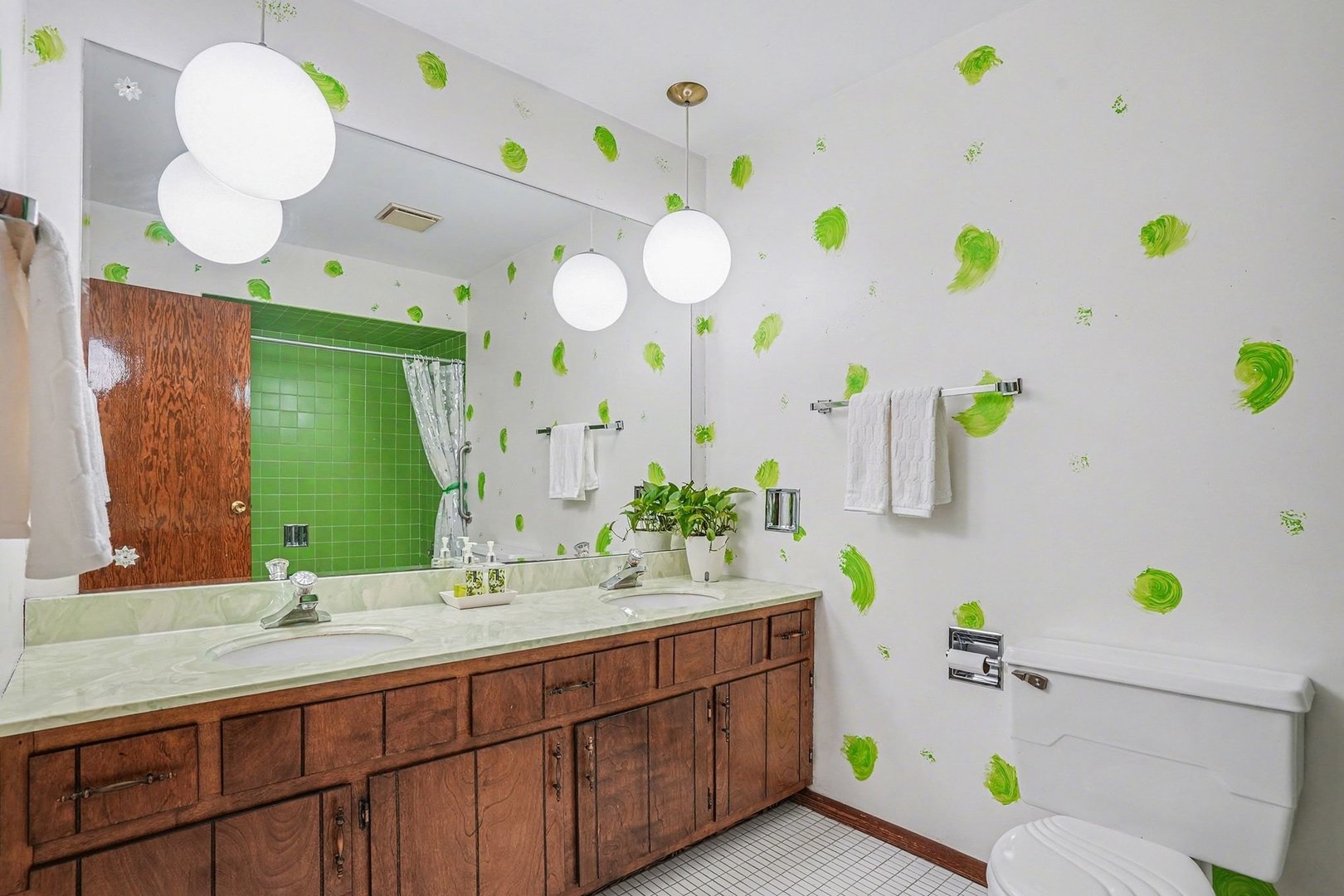 14550 Raneys Lane Orland Park, IL 60462 - Photo 20 of 27 a bathroom with a sink mirror and a toilet