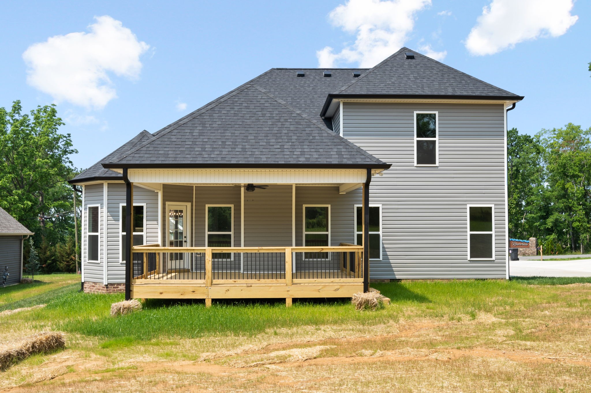 1045 Gratton Road Clarksville, TN 37043 - Photo 34 of 38 a view of a house with a yard