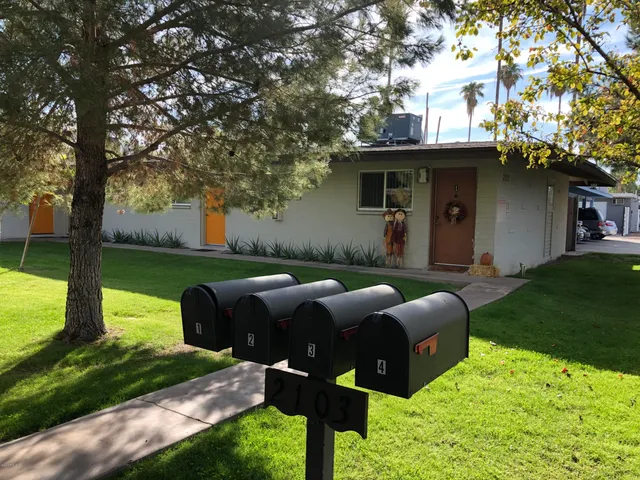 $1,195 | 2103 South Granada Drive, Unit 2, Tempe, AZ 85282