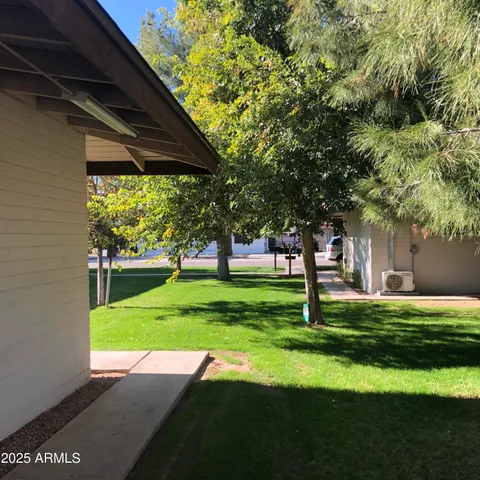 $1,195 | 2103 South Granada Drive, Unit 2, Tempe, AZ 85282