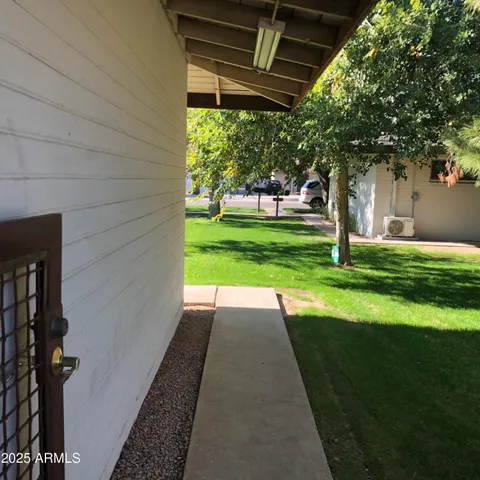 $1,195 | 2103 South Granada Drive, Unit 2, Tempe, AZ 85282