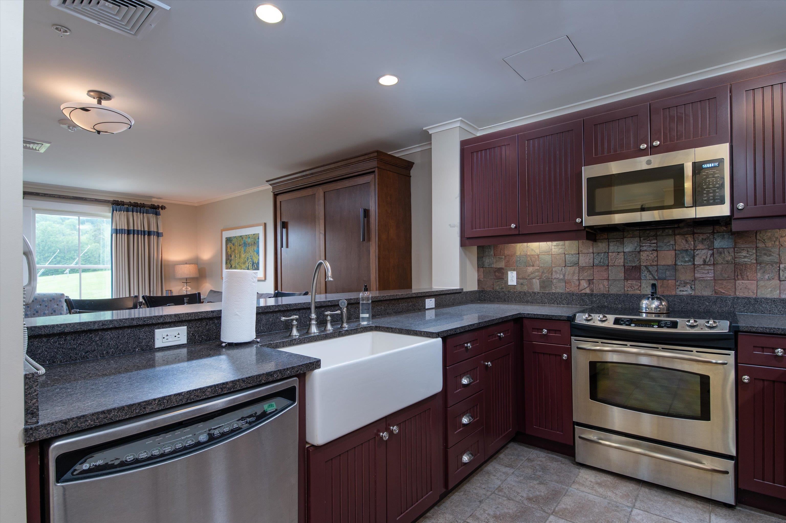 193 Jackson Gore Road, Unit 639/641 Ludlow, VT 05149 - Photo 10 of 46 Gallery Image 10