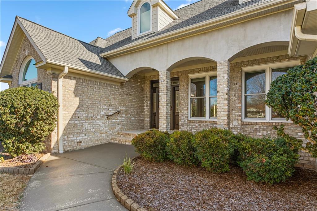 1995 Knight Road Kernersville, NC 27284 - Photo 3 of 48 Gallery Image 3
